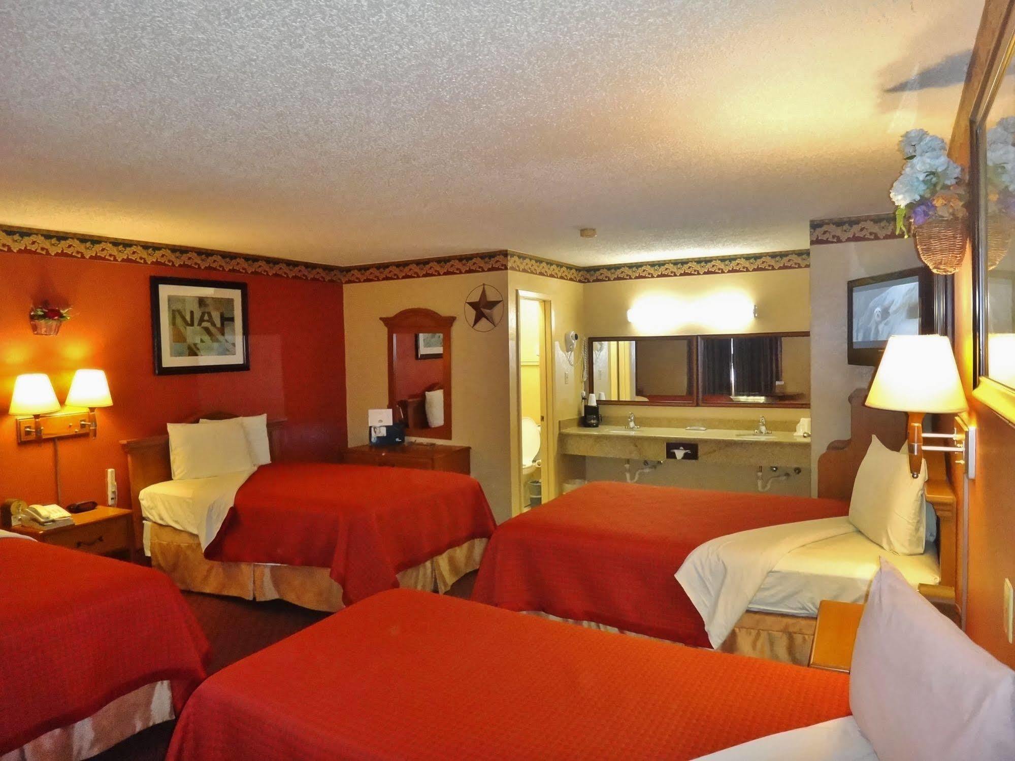 Freer Executive Inn And Studios Eksteriør billede